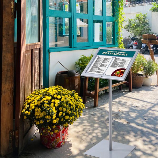 Faristol porta menú Restaurants, amb llum led