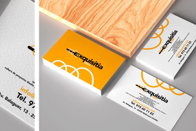 Targetes de Visita Prèmium amb paper d'alta qualitat texturitzat.
